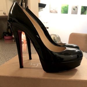 Authentic Christian Louboutin Bianca size 38 / 7.5